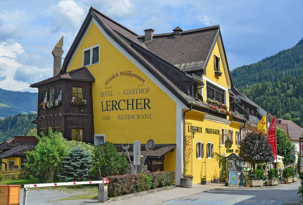 Hotel Gasthof Lercher ムーラウ エクステリア 写真