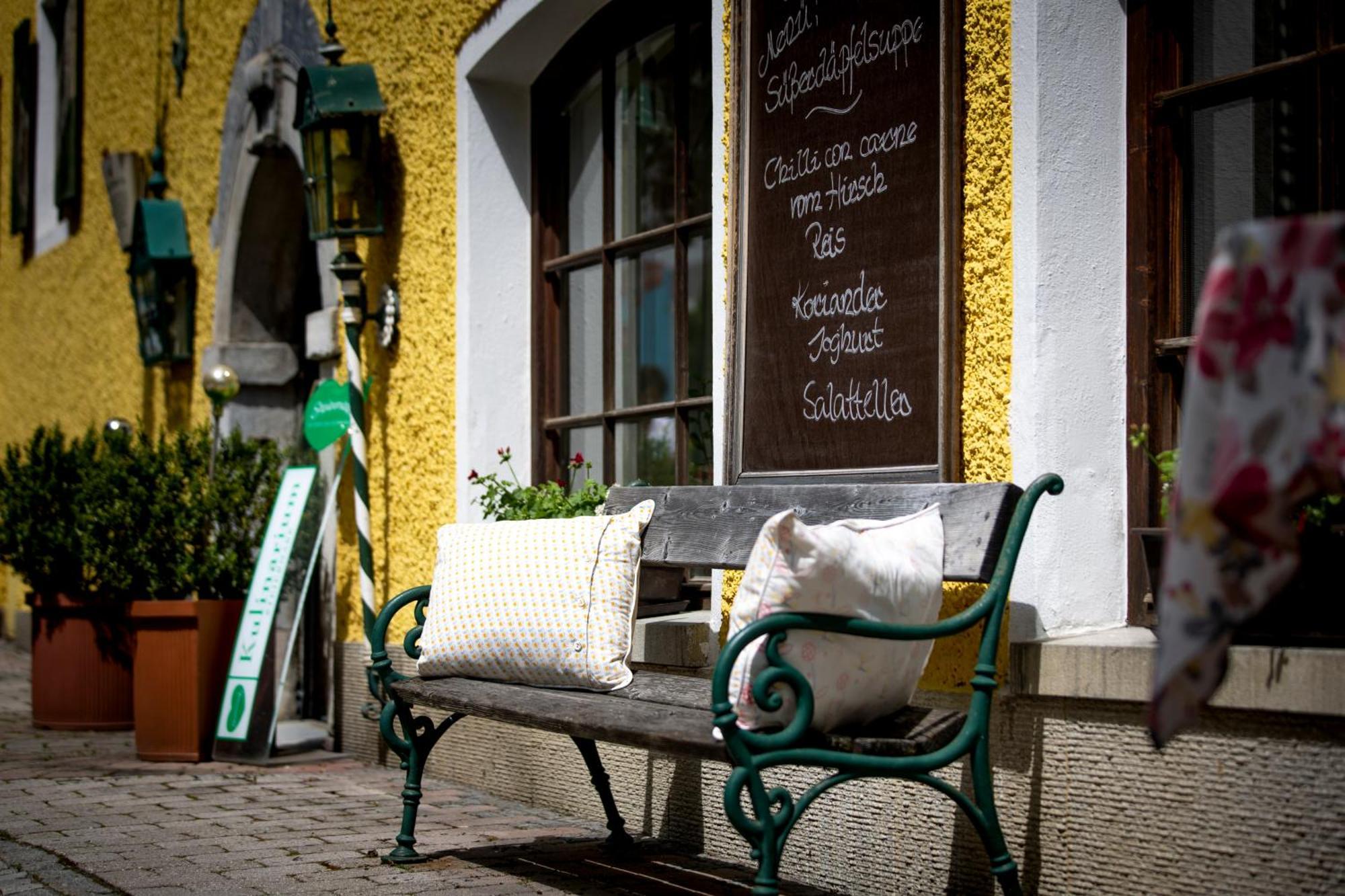 Hotel Gasthof Lercher ムーラウ エクステリア 写真